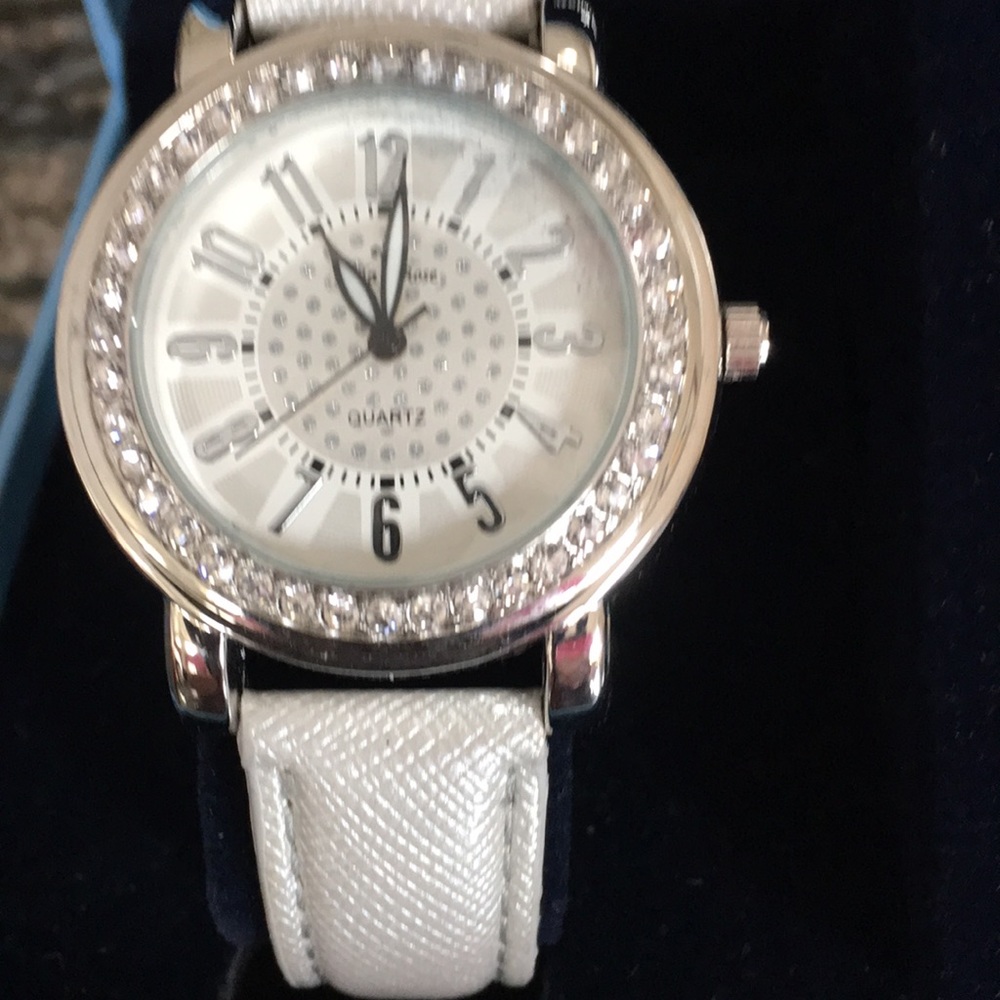 BELLA & ROSE WATCH SET - Picture 4 of 5